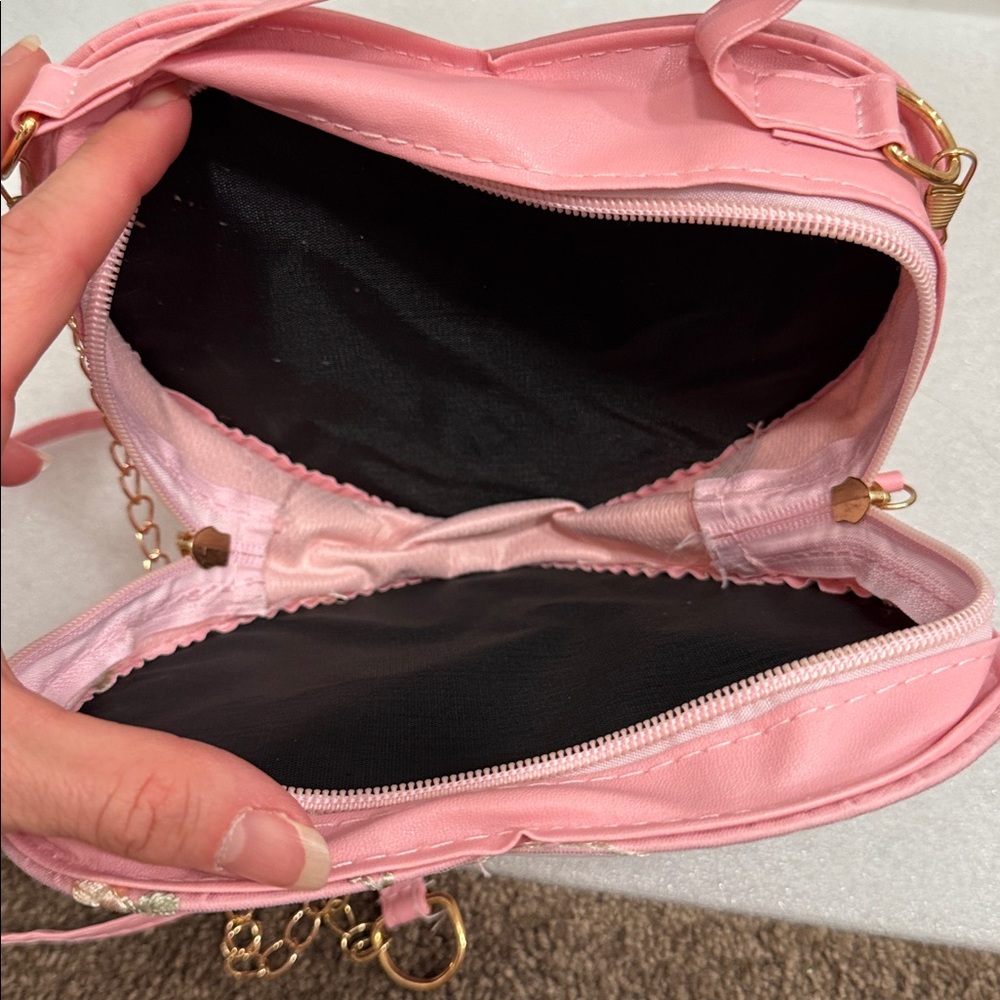 Pink Heart-Shaped floral Embroidered crossbody shoulder bag purse - Picture 5 of 5